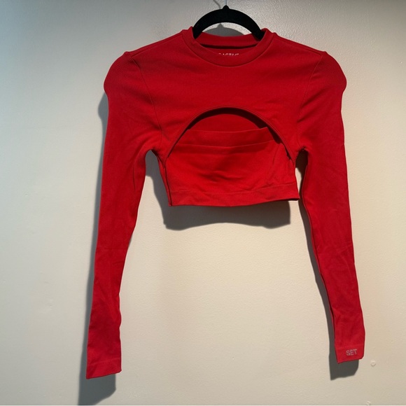 SET Active Tops - SET Active Womens red sculpt flex long sleeve top size small
